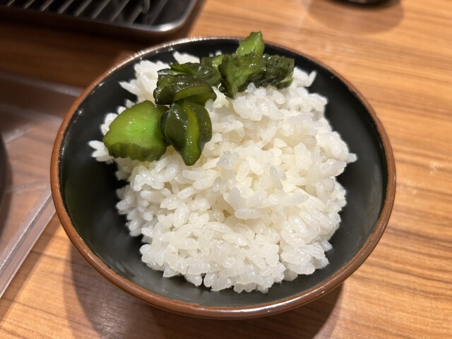 ライス無料サービスが最高です！家系ラーメンとご飯はベストマッチング